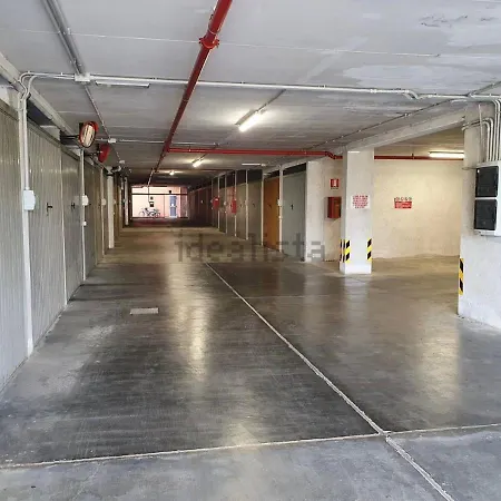 Con Terrazzo Lägenhet Loano