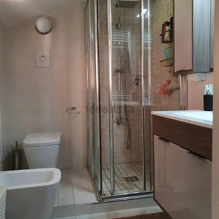 Lägenhet Con Terrazzo Loano